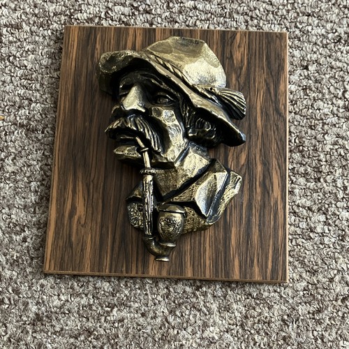 Vintage wall sculpture old man - wall,