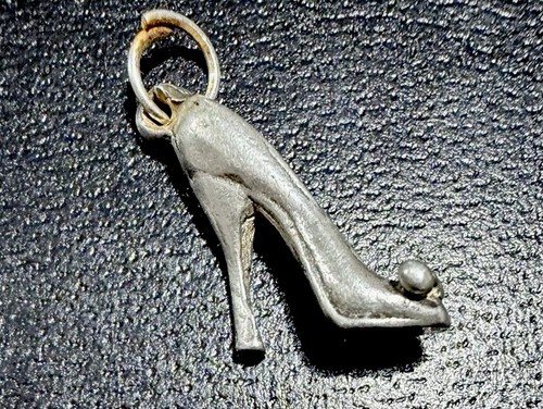 Small vintage silver stiletto - silver,