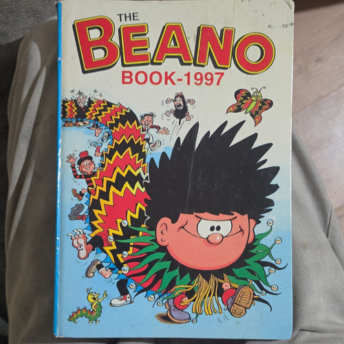 The beano book - beano,