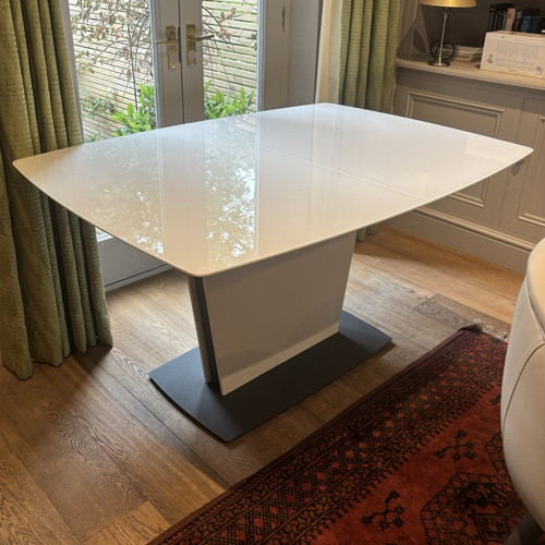 Boconcept milano dining table - boconcept,