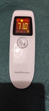Lloyds Pharmacy Non-Contact Forehead Thermometer – Adults & Children – Clean