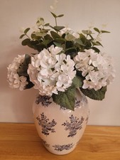 FAUX ARTIFICIAL FLORAL BOUQUET