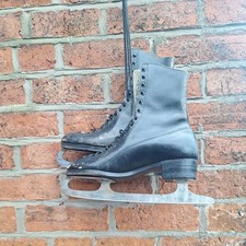 Vintage The Stubnietts Black