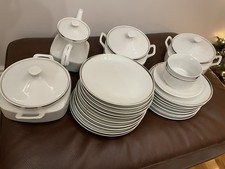 Thun Fine Porcelain Dinner Set