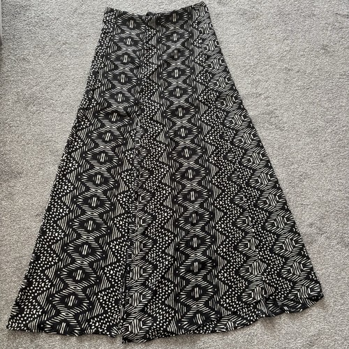 Atmosphere maxi skirt size - maxi,