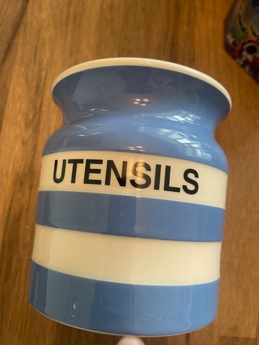 Green cornishware utensils - tg,