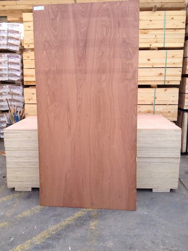 Hardwood plywood 18mm - -,