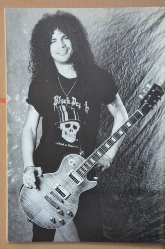 Slash with his - gibson, les