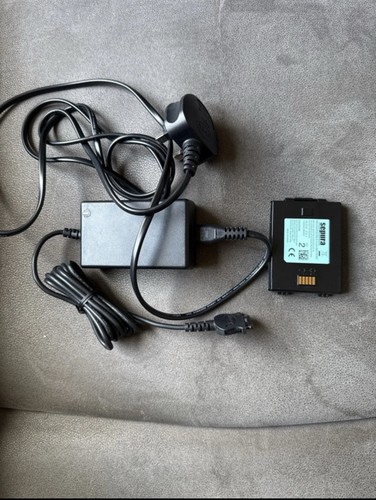 Sepura radio charger - sepura,