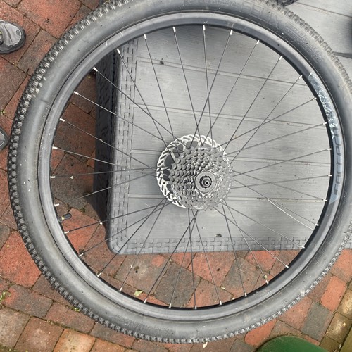 Carrera mountain bike - , wheels