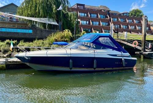 Maxum 2300sc sports boat - maxum,