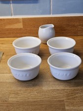 Pyrex Ramakins Dishes Set of 4