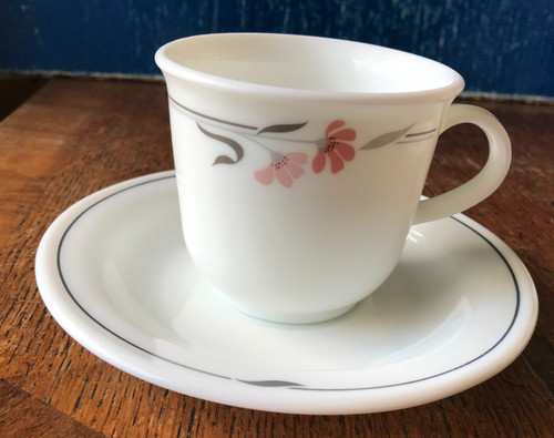 Rare pyrex silverleaf tea cup - rare,