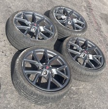 Ford Focus ST 2024 Alloy Wheels With Tires (19 Inch) 
