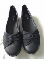 Ladies Size 7 Hotter Duel Fit