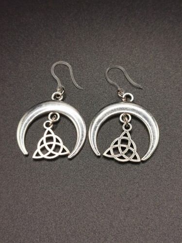 Hypoallergenic lilith moon - hypoallergenic,