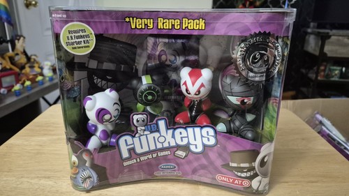 2008 new sealed funkeys - 2008,