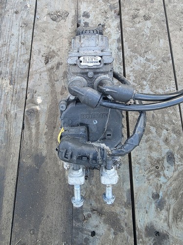 Daf lf220 foot brake valve - daf,