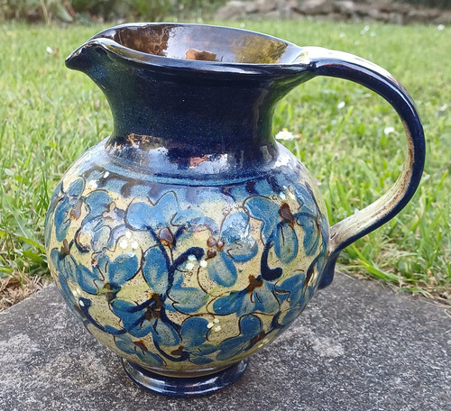 Studio art pottery signed - studio,