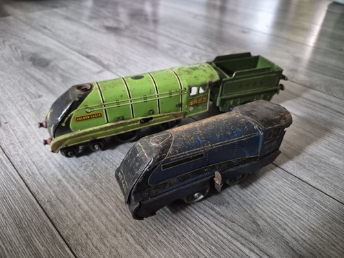 Vintage clockwork tin - clockwork, train