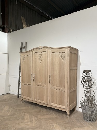 Large vintage french armoire - large,