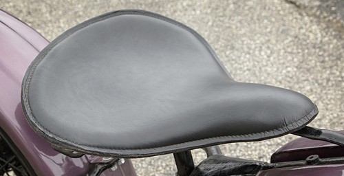 Black leather solo seat - black,
