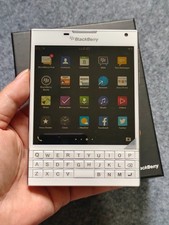 BlackBerry Passport Q30 White