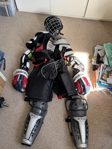 Ice hockey kit