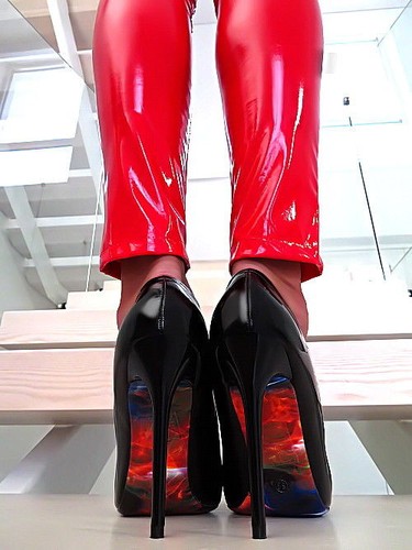 High pumps black patent - high,
