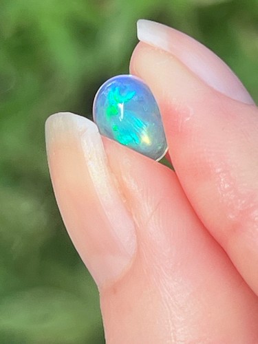 Opal precious white rainbow - opal,