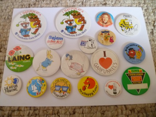 Vintage badge bundle 18 - badge,