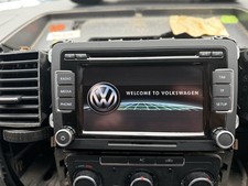 VW TRANSPORTER RADIO/ 6 CD PLAYER HEAD UNIT 3C8035195 WITH CODE