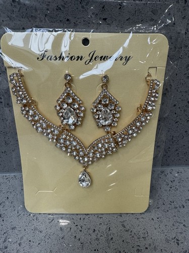 White and gold - gold, earring