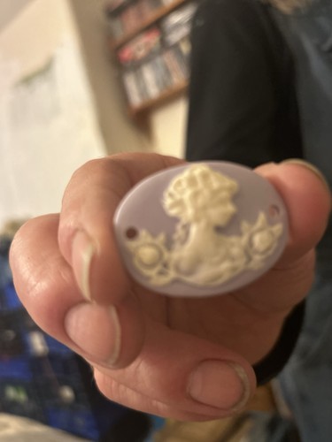 Decorative cameo disc - decorative,