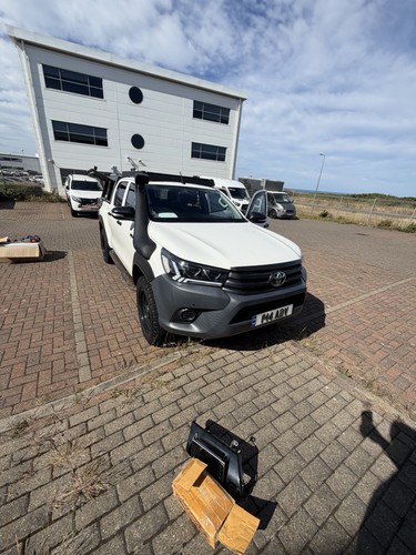 2017 toyota hilux double cab - hilux,