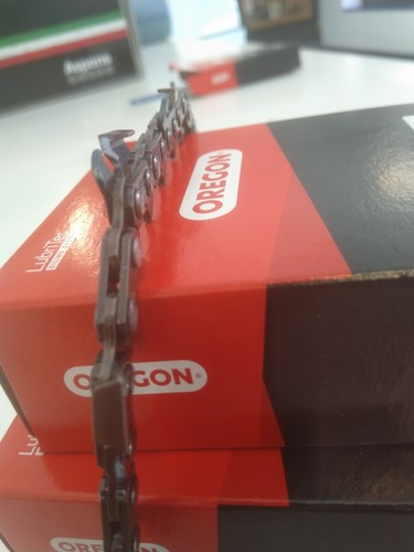 Square ground chisel chain - chisel,
