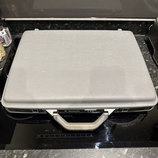 VINTAGE 1980’s SAMSONITE TOP