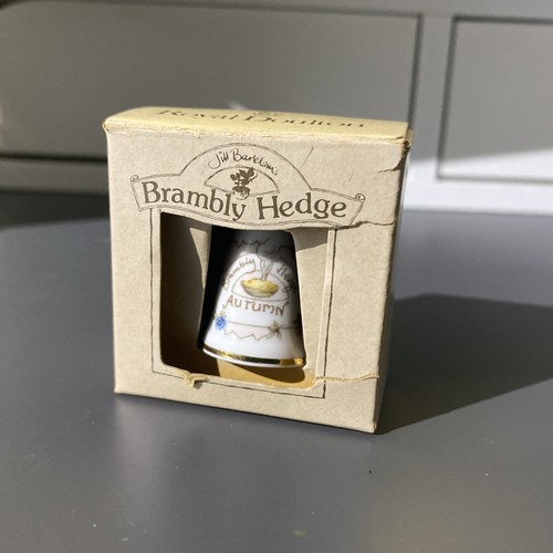 Royal doulton thimble - royal,