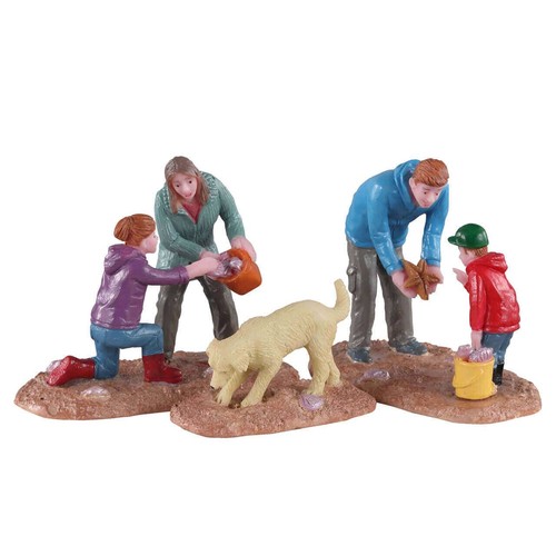 Lemax figurine looking - lemax, for