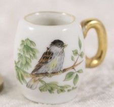 Unbranded miniature cups tankards x 2 bird theme ceramic Dolls house