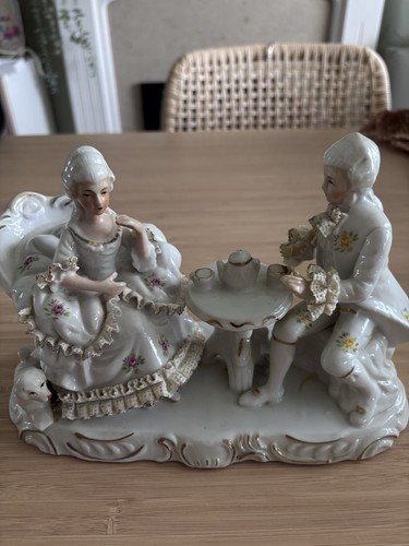 Vintage man and woman drinking - vintage,
