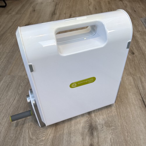 Accuquilt fabric cutter - go!,