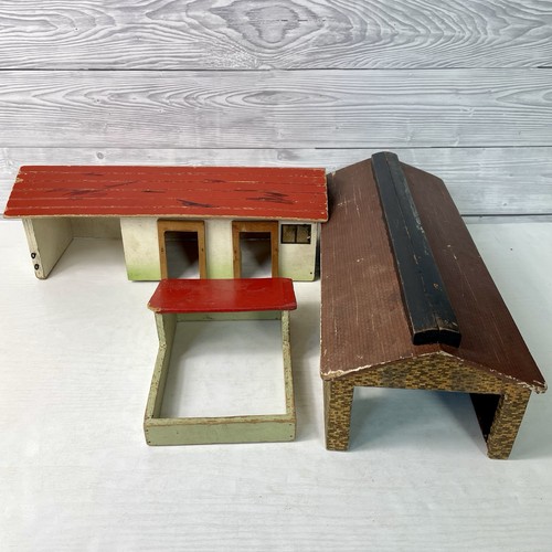 Vintage wooden toy farm - wooden,