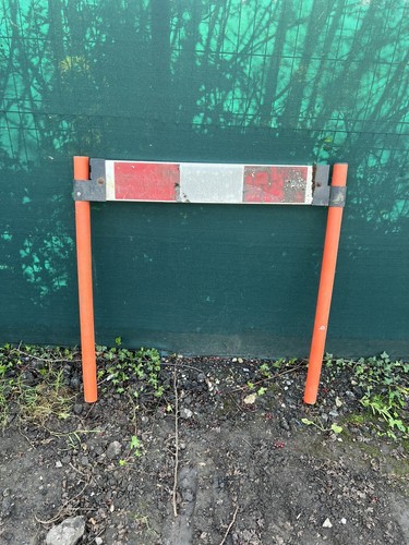 32x traffic management barrier - 32x,