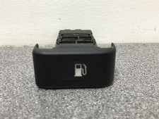 Fuel Flap Release Switch Discovery 2 TD5 YUG000860PUY Facelift