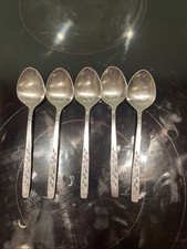 viners teaspoons. Leaf Pattern