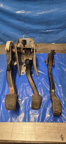 Ford sierra mk1 - manual, pedal