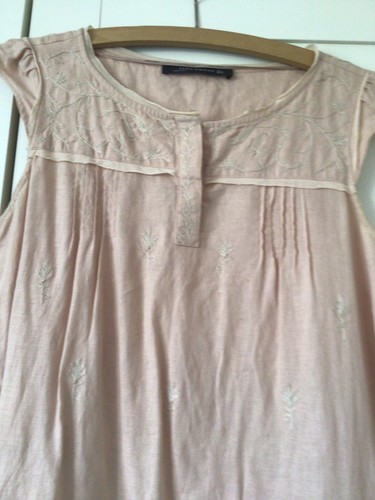 Zara woman size embroidered - zara,