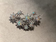 GORGEOUS SILVER EIGHT DIAMANTE