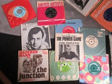9 X VINYL 45'S 1960'S TV
